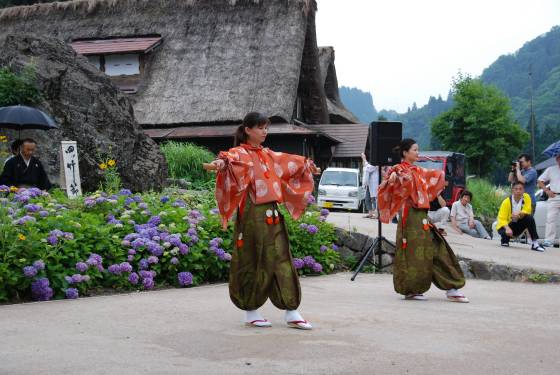 四ツ竹節踊りの写真