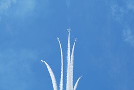 2012年 ブルーインパルス事前飛行訓練 上向き空中開花 3