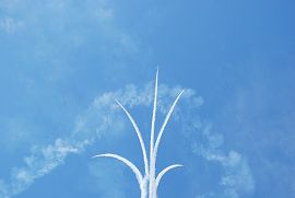 2012年 ブルーインパルス事前飛行訓練 上向き空中開花 4