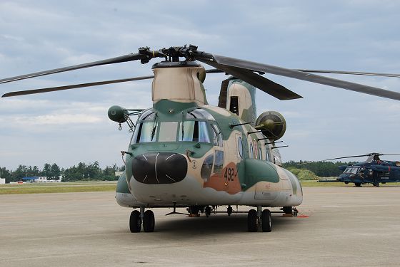 CH-47J(LR) 輸送ヘリコプター胴体部