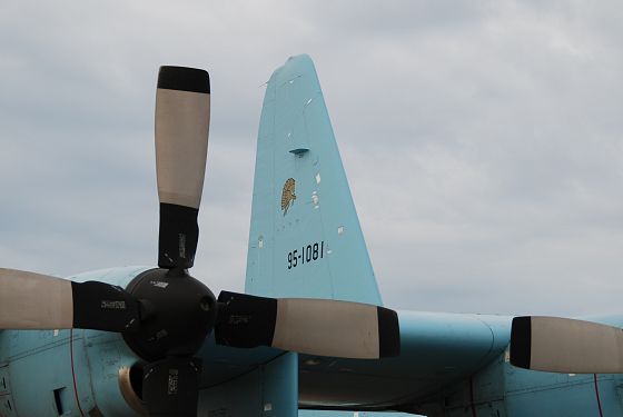 C-130H イラク派遣仕様機 垂直尾翼
