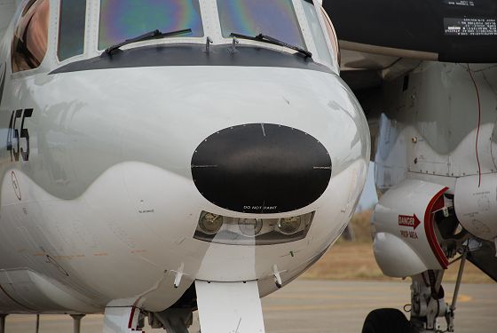 E-2C ホークアイ 機首