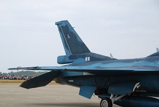 F-2 主翼