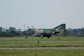 RF-4E 展示飛行 タキシング