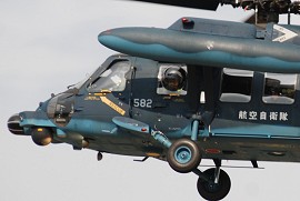 救難展示飛行 遭難者を探すUH-60J