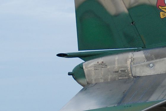 RF-4E 偵察機 胴体内燃料タンク放出口