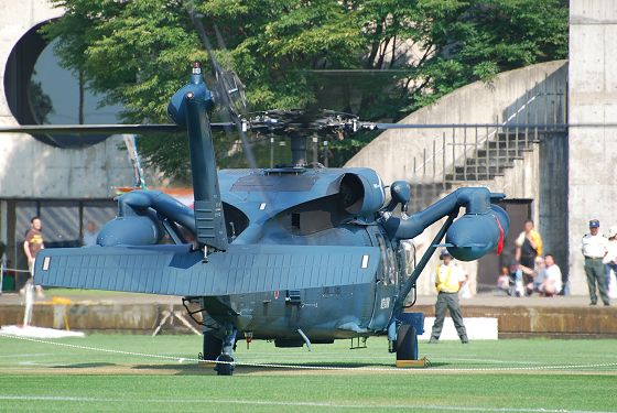UH-60J 洋上迷彩塗装機 機体後方