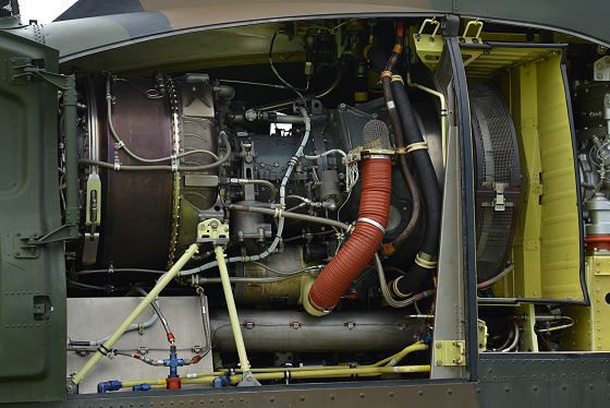 AH-1S コブラ エンジン