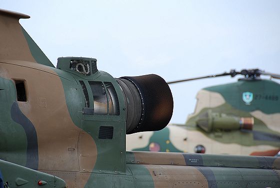 AH-1S コブラ エンジン排気口