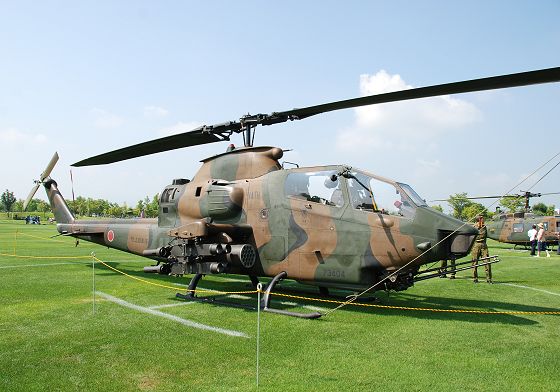 AH-1S コブラ 機体右面