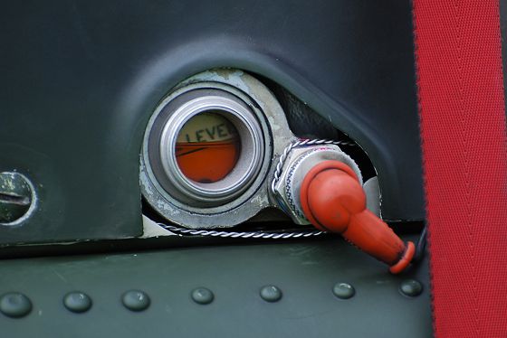 テールローター動力伝達部ギアボックス潤滑油ゲージ