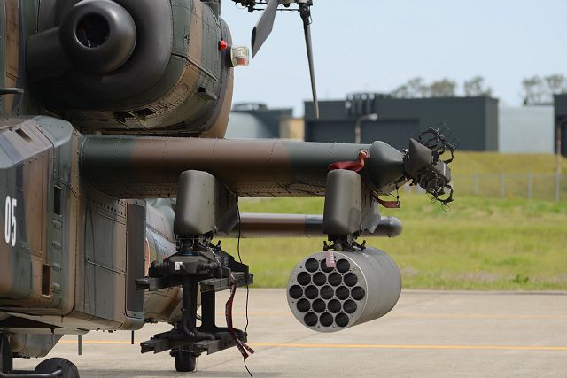 AH-64D アパッチ スタブ・ウイング