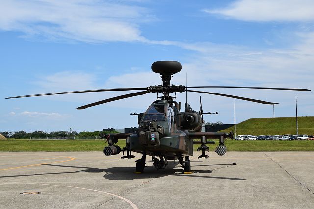 AH-64D アパッチ 機体正面