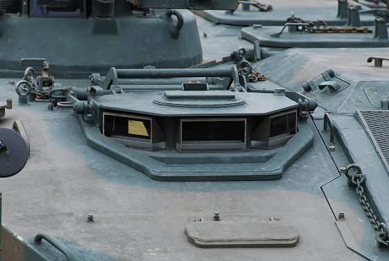 96式装輪装甲車 操縦手用ペリスコープ