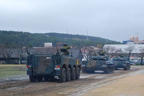 2011年の観閲行進に参加する96式装輪装甲車