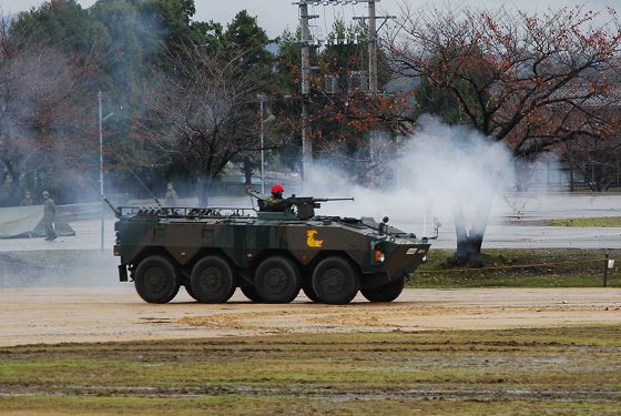 2011年の戦闘訓練展示での96式装輪装甲車