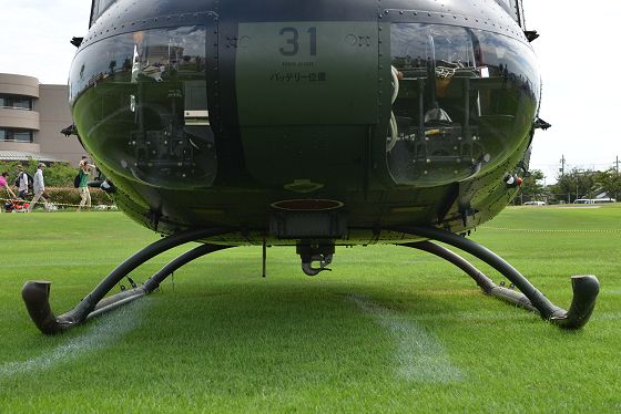 UH-1H 多用途ヘリコプター 胴体底部