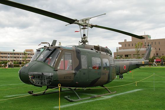 UH-1H 多用途ヘリコプター