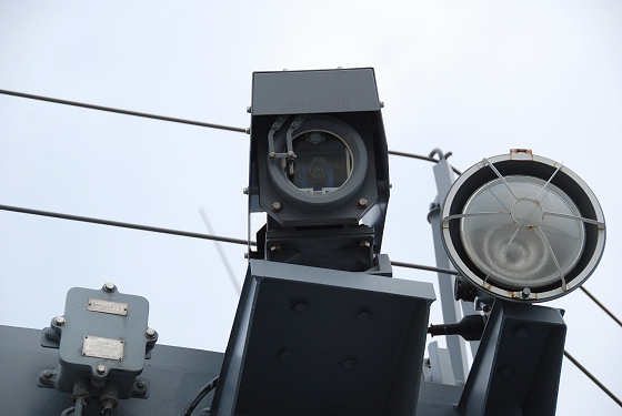 ミサイル艇 はやぶさ 前甲板監視カメラ