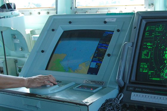 多用途支援艦 ひうち 電子海図表示情報システム NCS5000