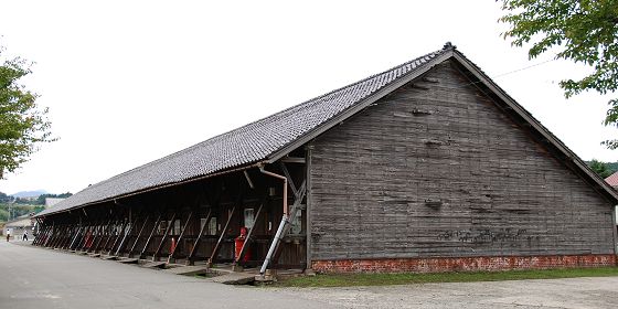木造倉庫