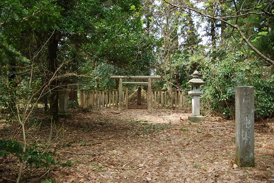 第13代藩主 前田斉泰公 生母 小野木八百子の墓