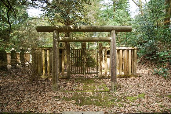 第6代藩主 前田吉徳公夫人（光現院、磯子）の墓