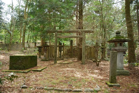 第11代世子 前田斉敬君の墓