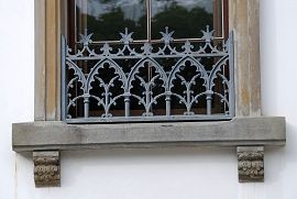 窓の装飾