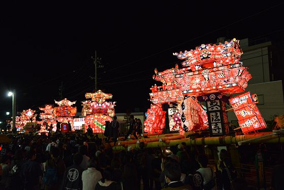 津沢夜高祭 大行燈・中行燈 勢揃い