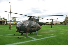 OH-6D 観測ヘリコプター