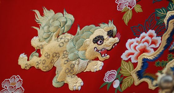 獅子の刺繍2