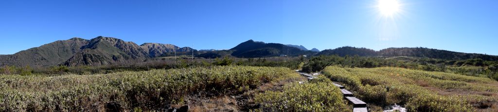1810m地点のベンチから眺めた大日連山～別山～天狗山～龍王岳～鬼岳～松尾峠のパノラマ