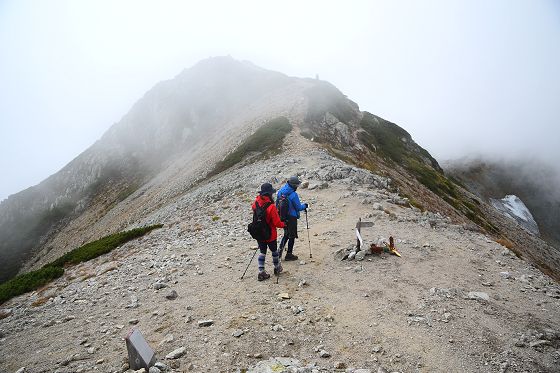 2016年9月27日、別山乗越への登山道