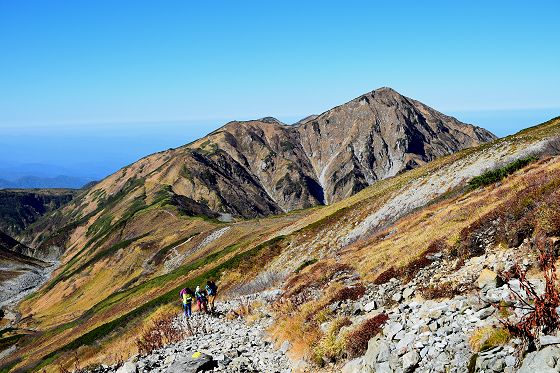 2016年10月15日、雷鳥坂 2525m地点から眺めた奥大日岳