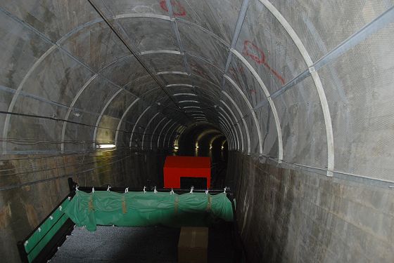 立山ケーブルカー トンネル