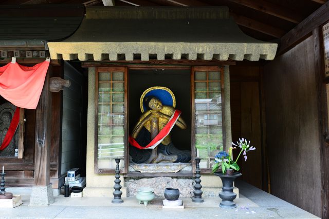 やせ仏の祠