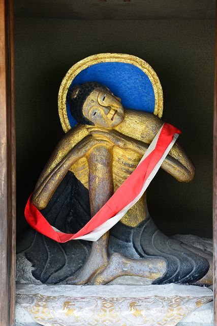 富山市上滝大川寺口のやせ仏
