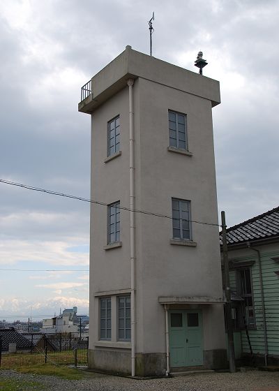 旧伏木測候所 測風塔