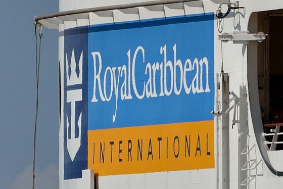 ボイジャー・オブ・ザ・シーズ 社名「Royal Caribbean INERNATIONAL」