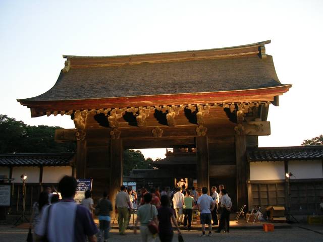 瑞龍寺 総門 ライトアップ2006